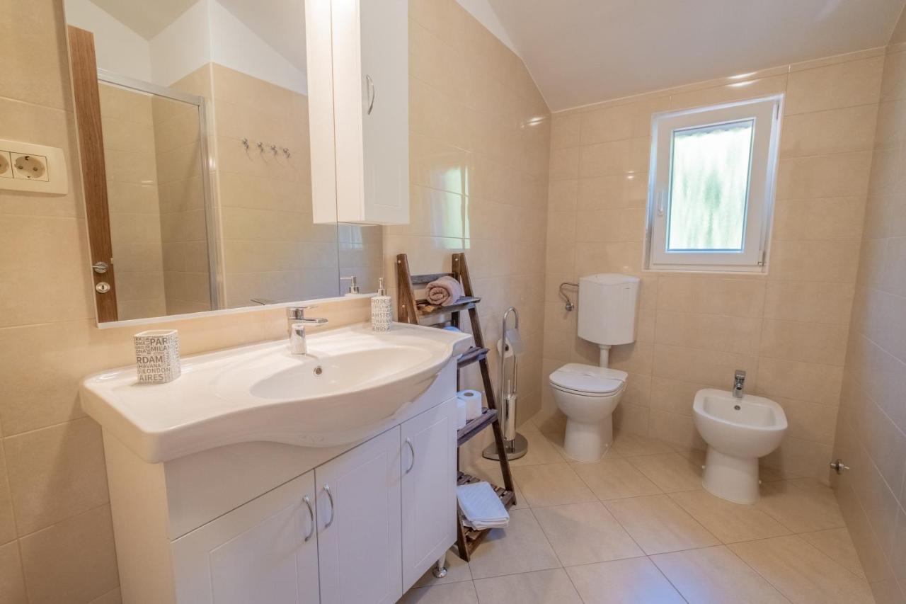 Amazing 4 Bedroom Villa With Swimming Pool And Wifi, Family Frendly 트리발즈 외부 사진
